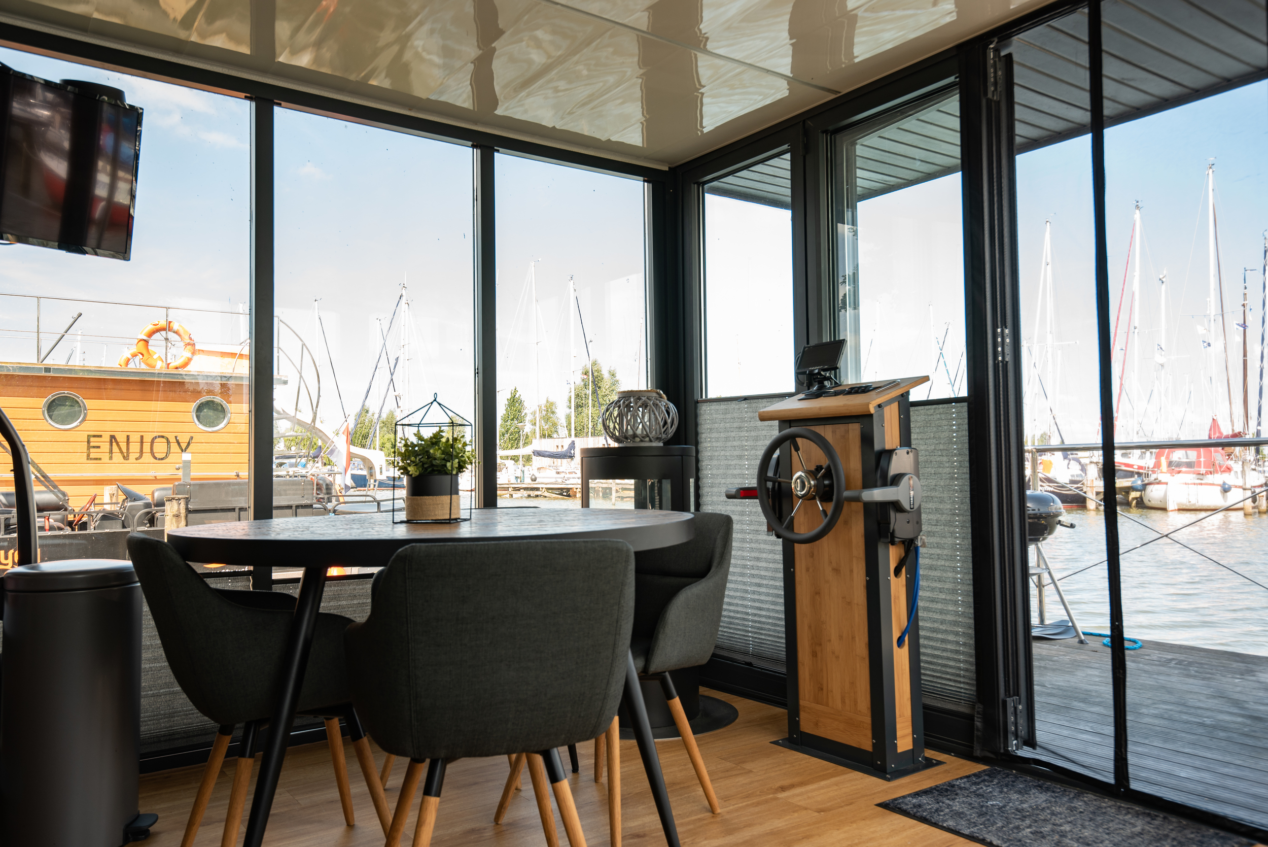 foto: 4 Campi 400 Houseboat Met Ligplaats En Chartermogelijkheid