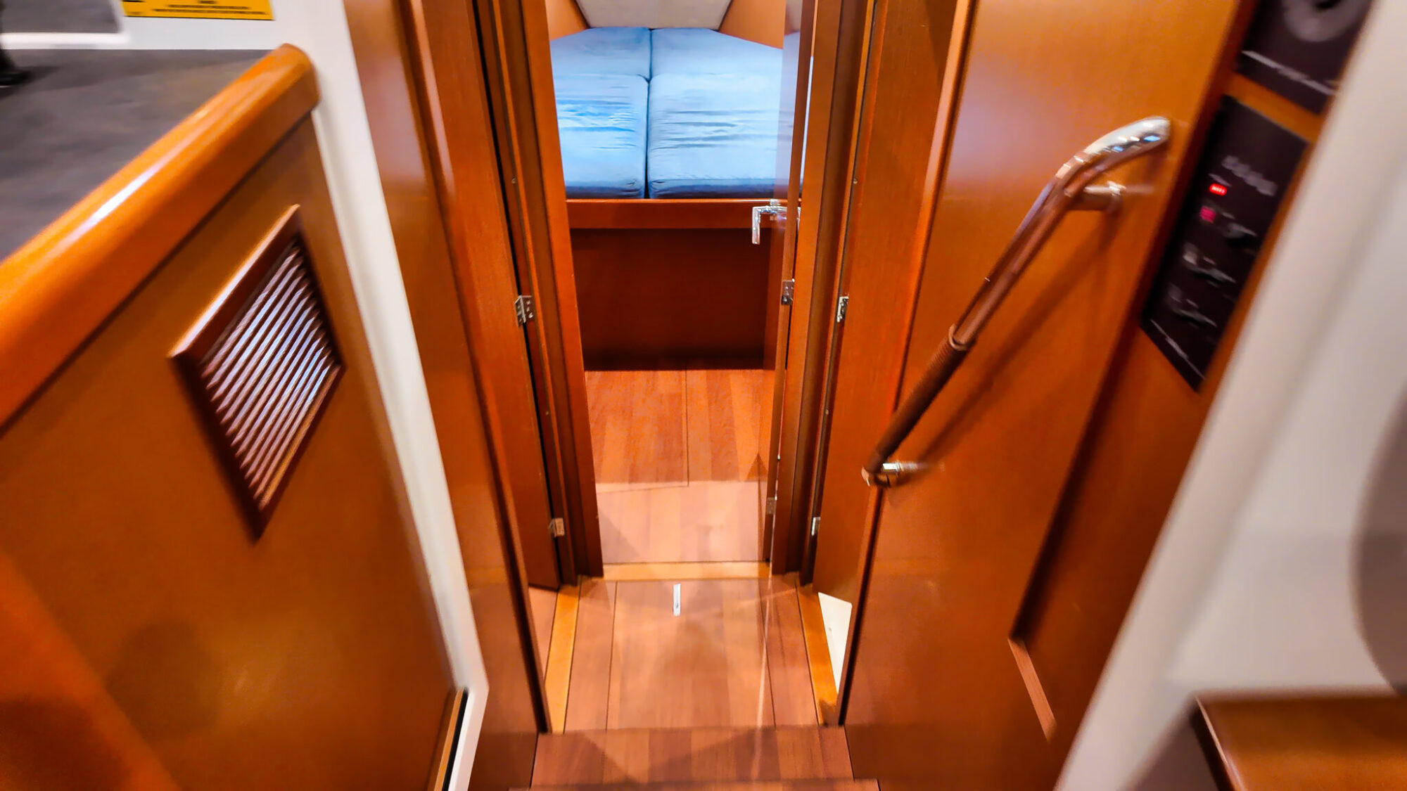 foto: 6 Beneteau Beneteau Swift Trawler 34 Flybridge