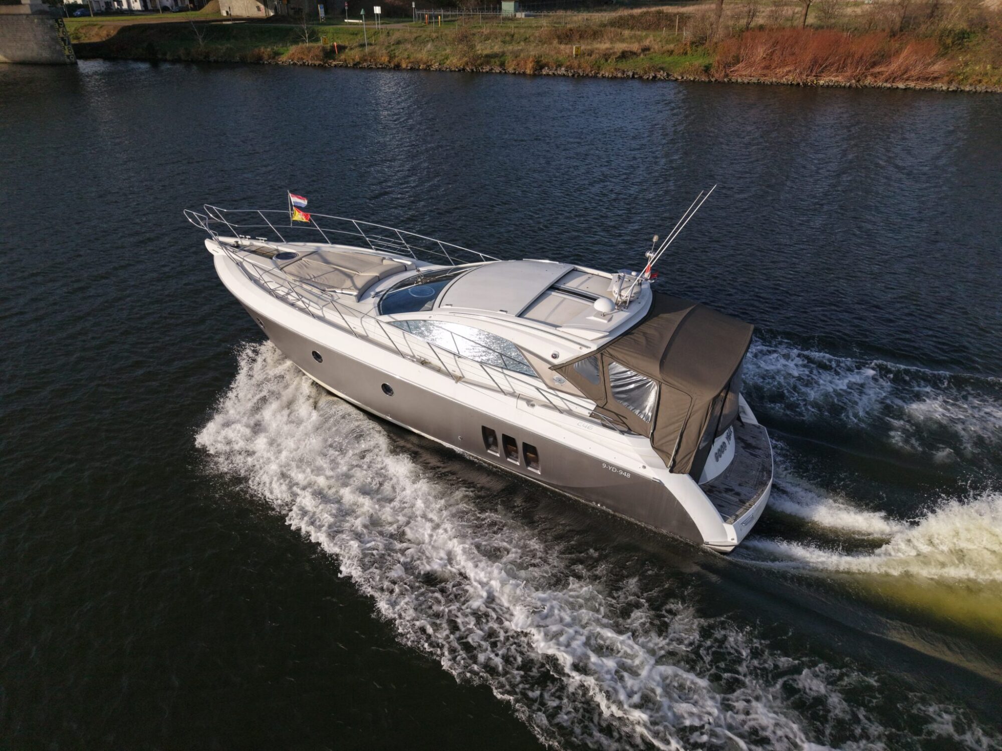 foto: 26 Sessa Sessa C46 HT IPS