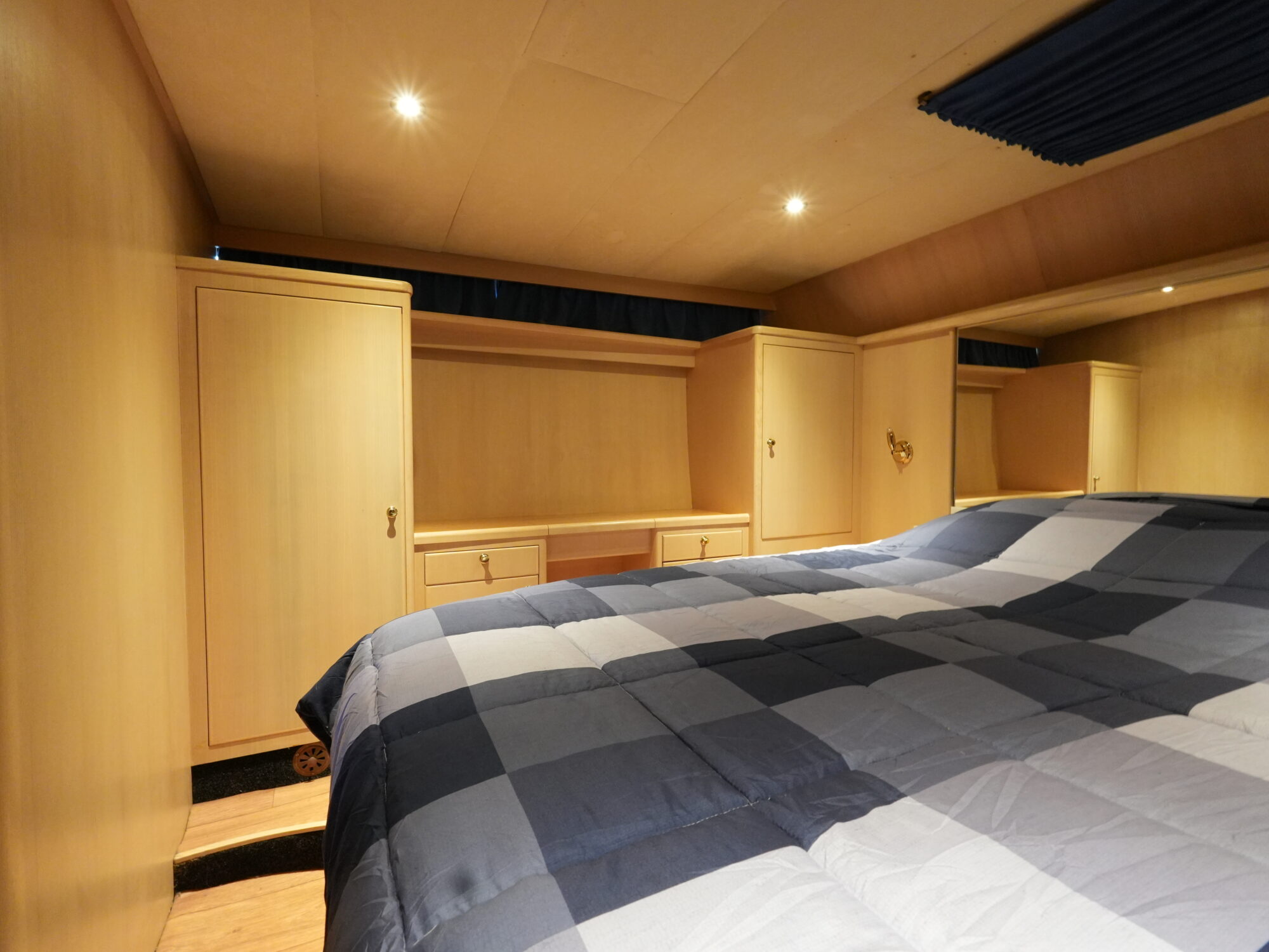 foto: 5 Valkkruiser Valkkruiser Falcon 45 Royal Cabrio