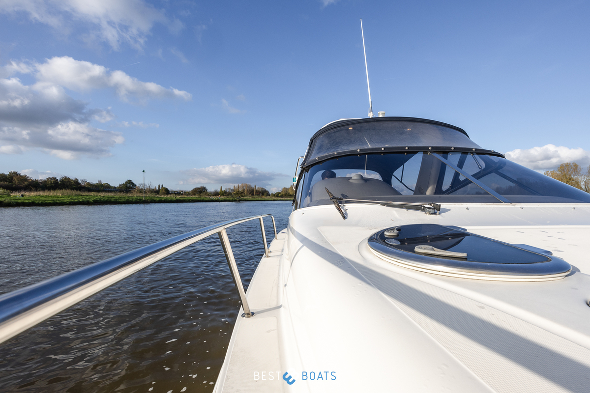 foto: 6 Bavaria 300 Sport