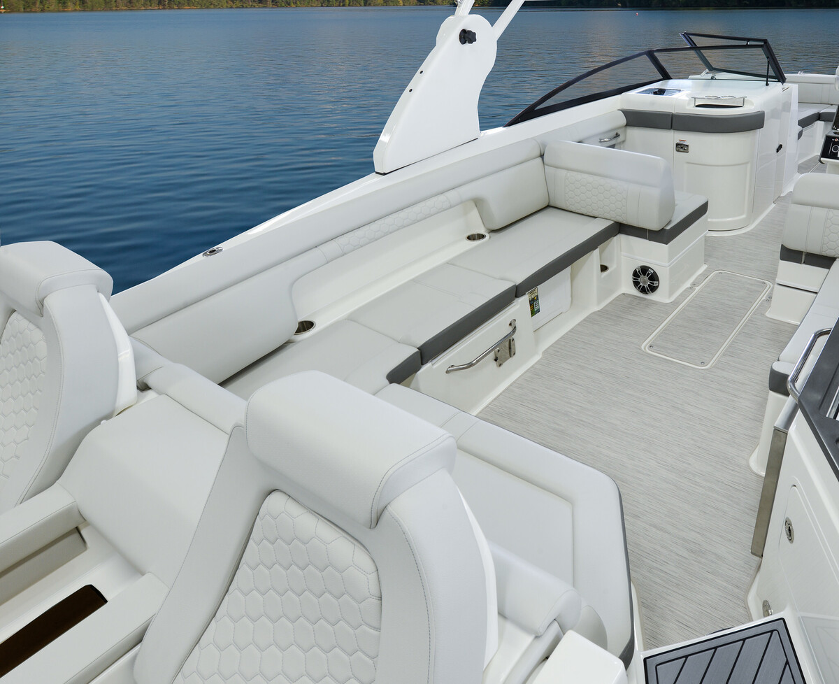 foto: 5 Sea Ray SDX 290