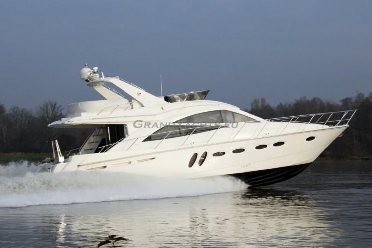 foto: 13 Sealine T50