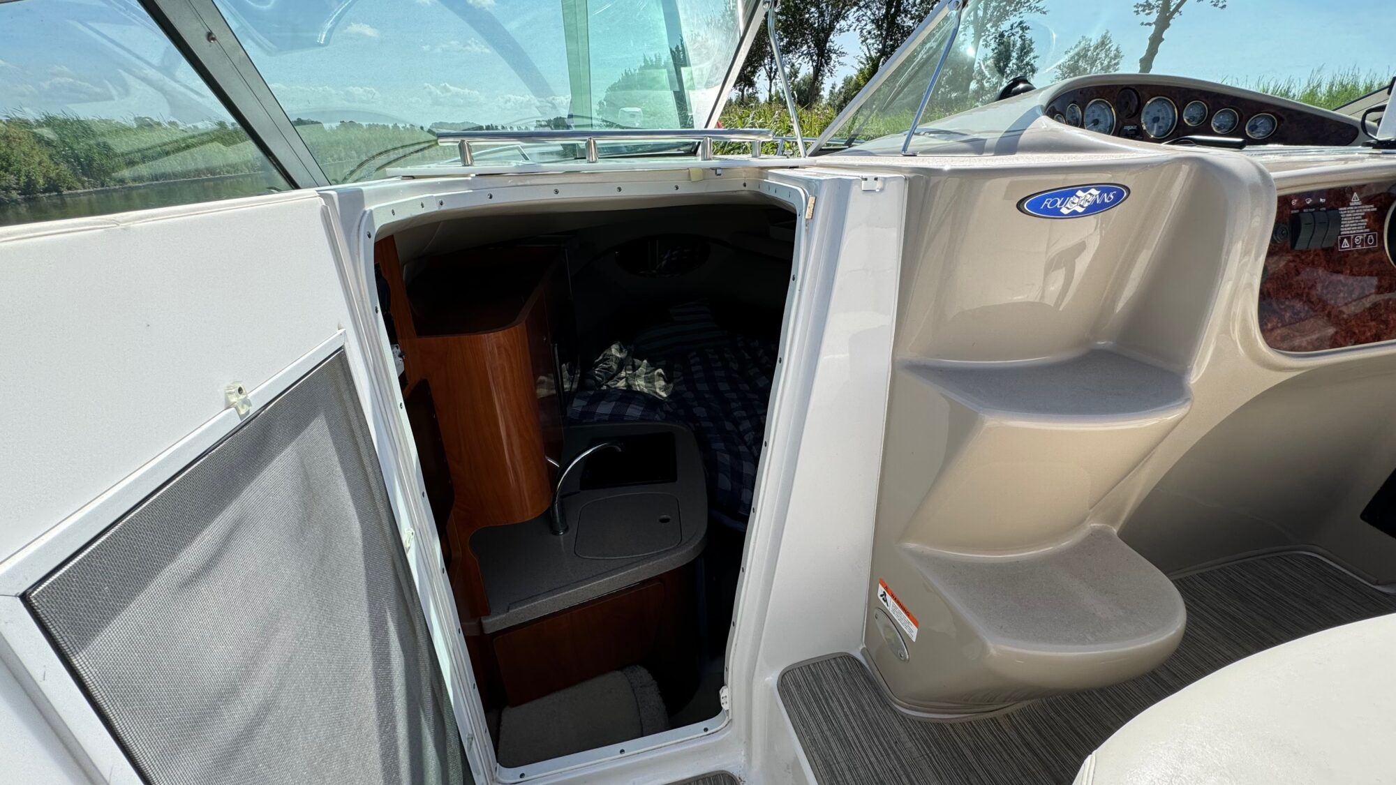 foto: 7 Four Winns Four Winns 248 Vista