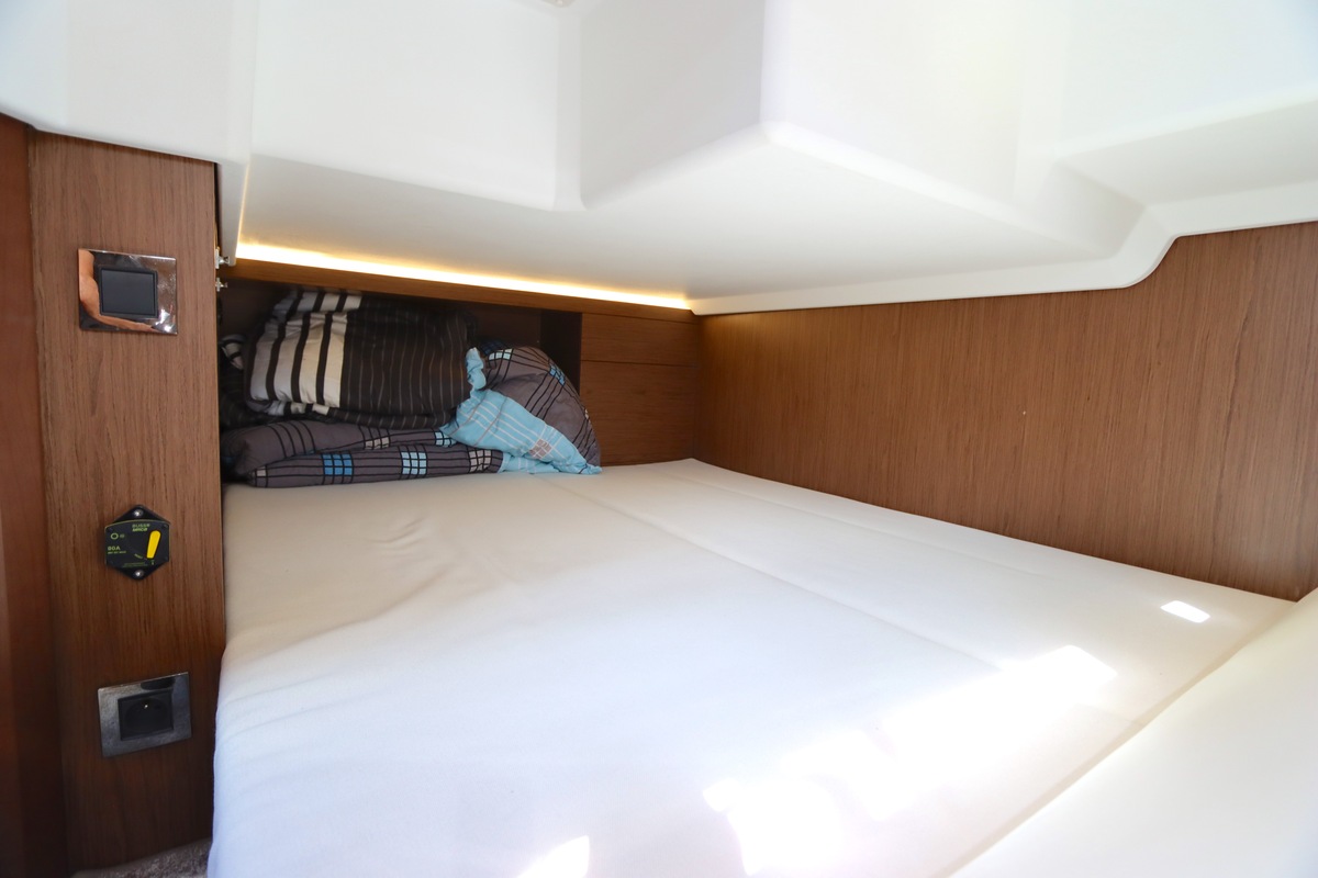 foto: 6 Jeanneau NC 33