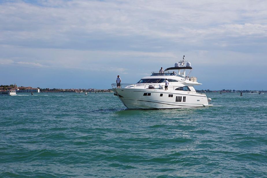 foto: 5 Fairline Squadron 78