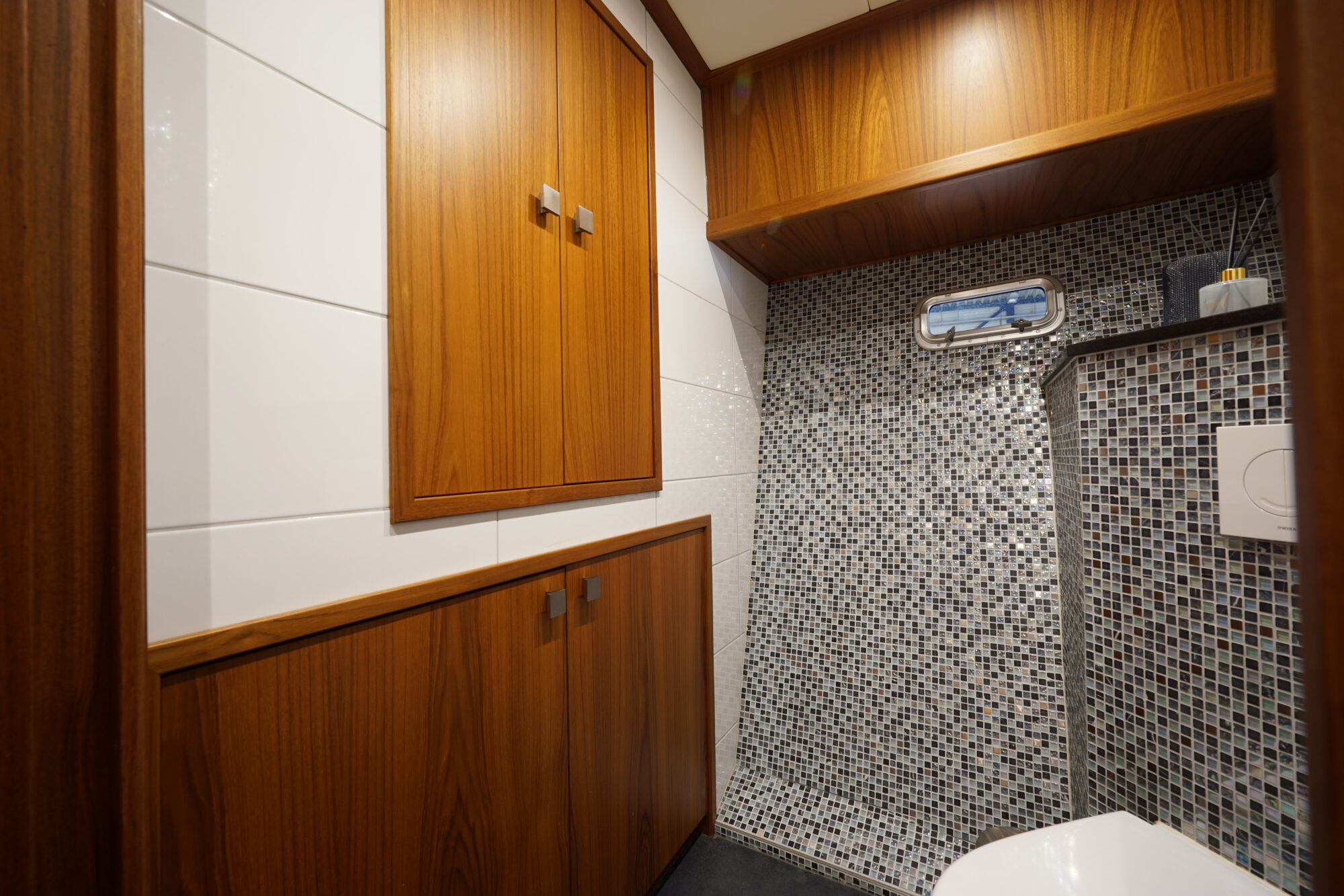 foto: 15 Custen Custen Kruiser 18.00 VS