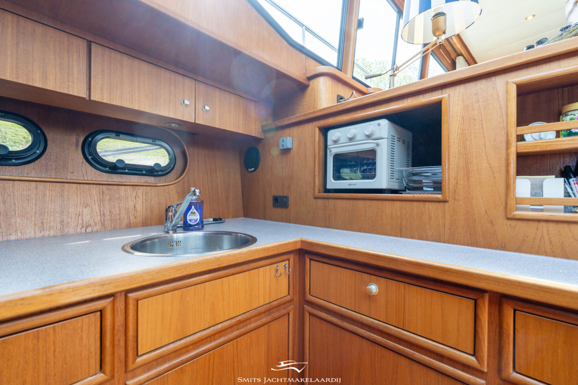 foto: 9 Van den Hoven Van den Hoven Allure 155 Cabrio