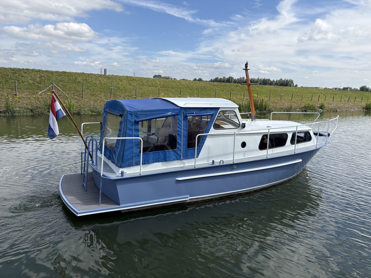 foto: 4 Ariadne kruiser 900 OK