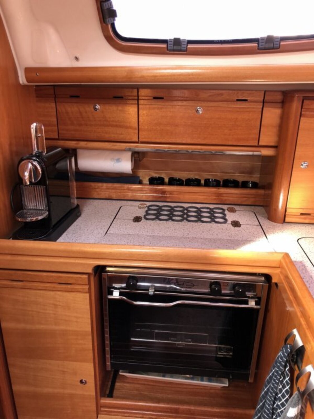 foto: 4 Bavaria  33 Cruiser