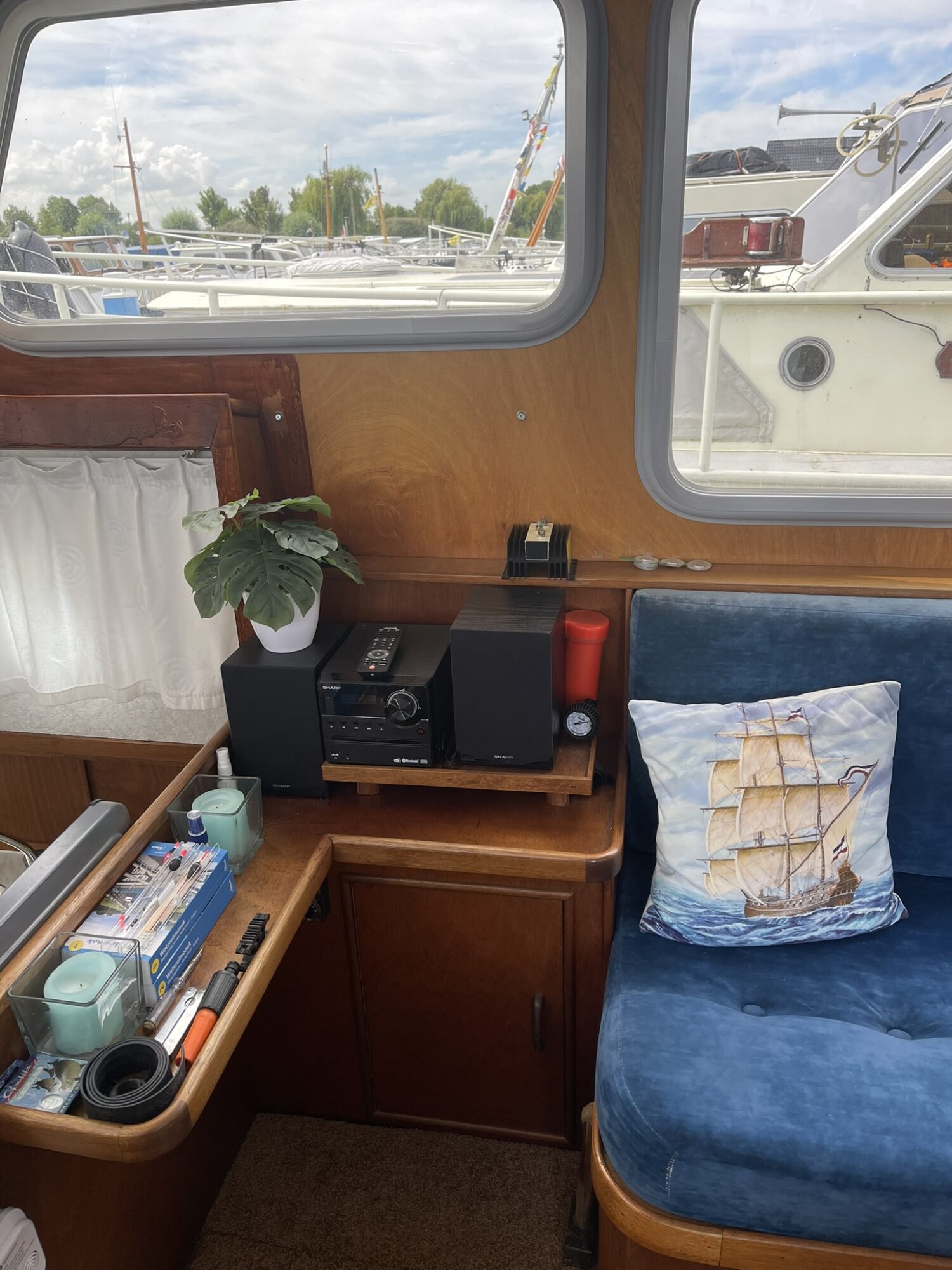 foto: 11 Crown yachts Crown Kruiser 11.90 AK Cabrio