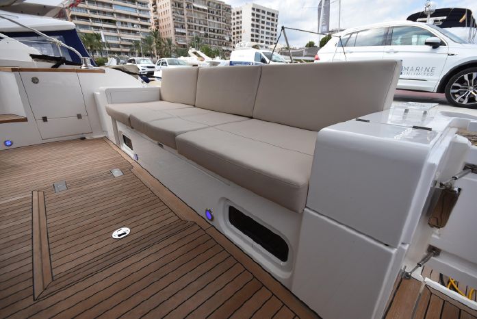 foto: 5 Fairline Squadron 55