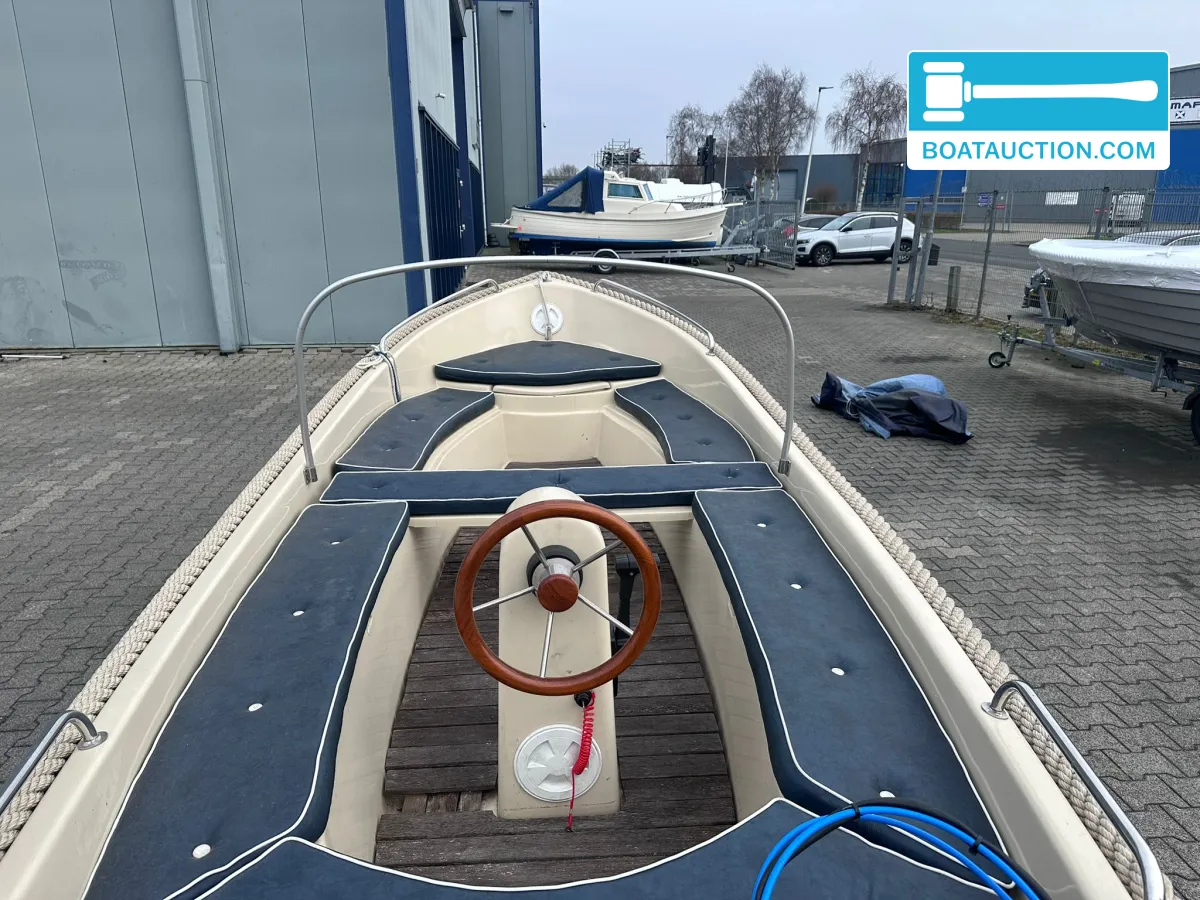 foto: 5 Timeless 460 Classic