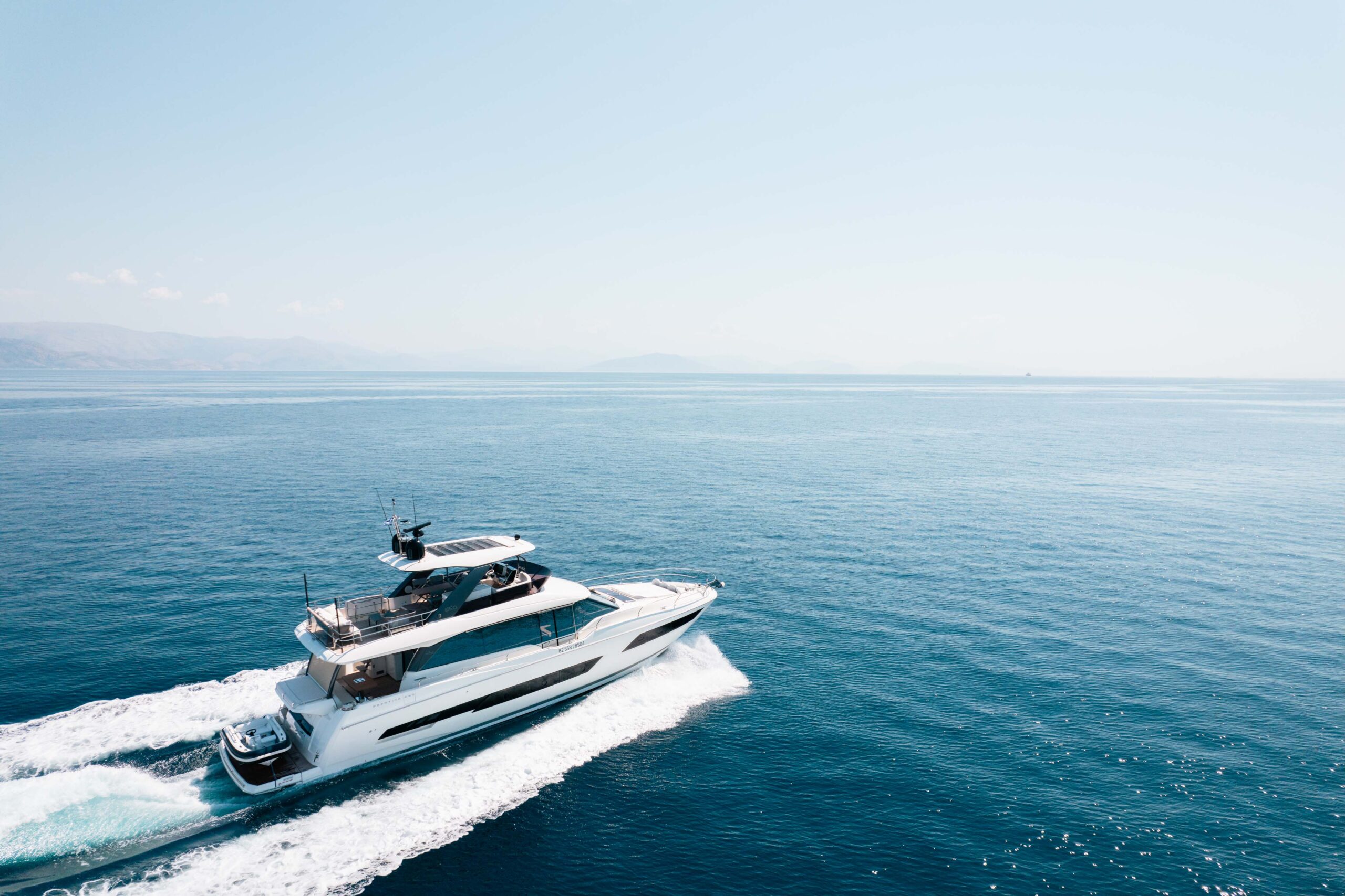 foto: 22 Prestige 690 flybridge