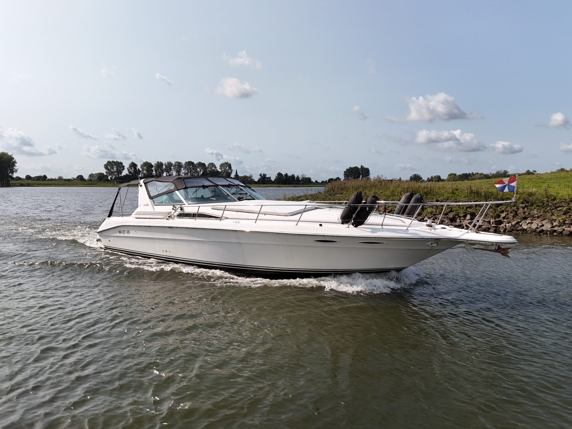 Sea Ray Sea Ray 400 Express Cruiser