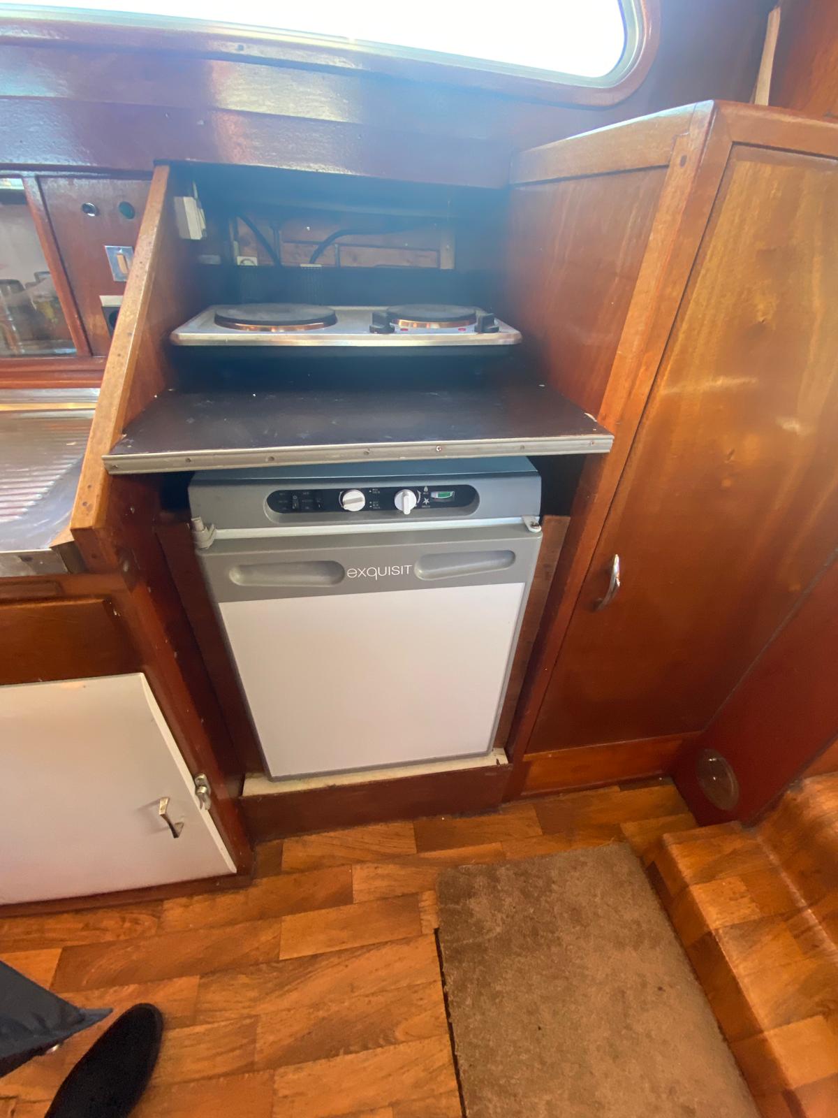 foto: 5 Combikruiser 1200 ( Woonschip met CV )