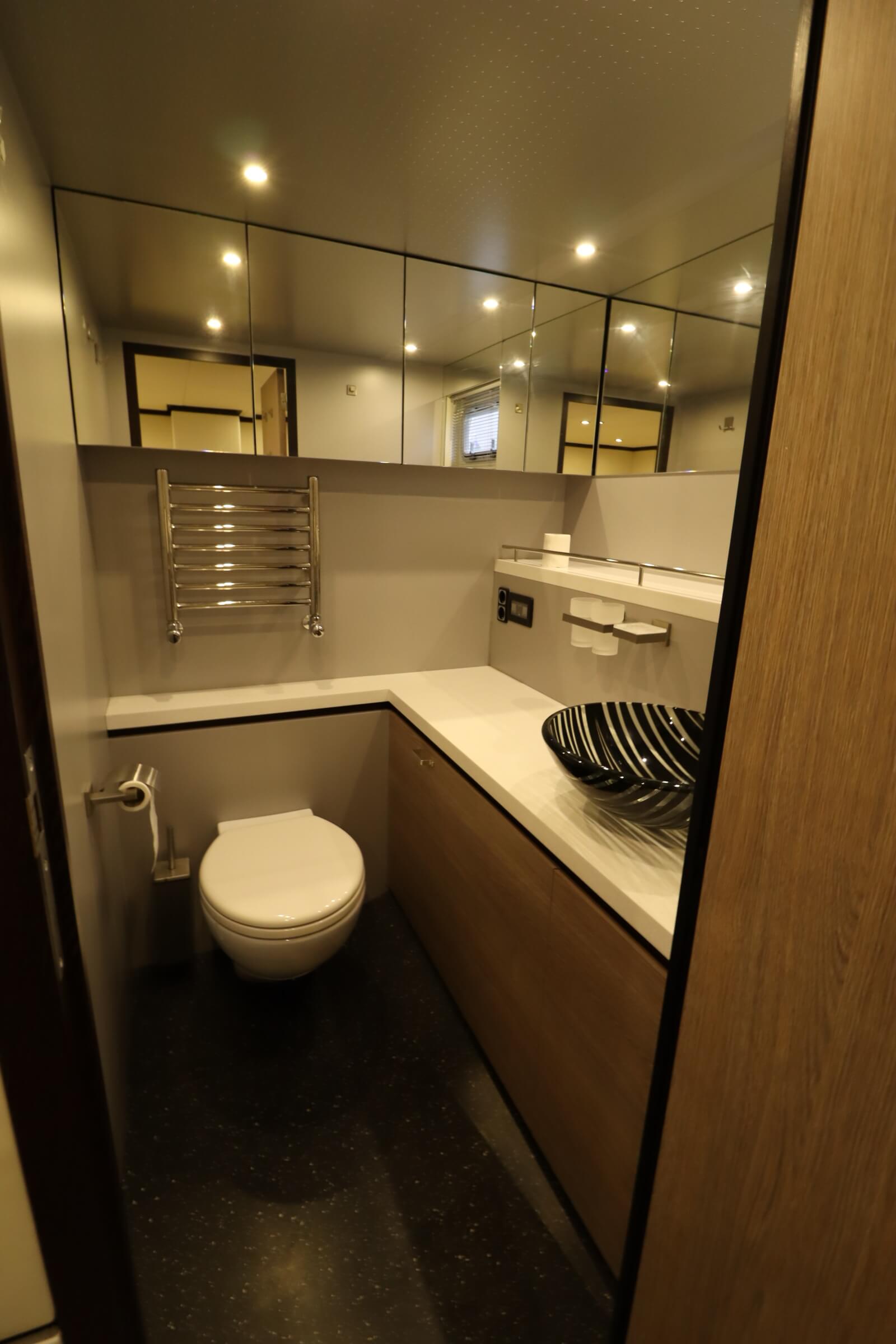 foto: 6 Vivante 55 HT