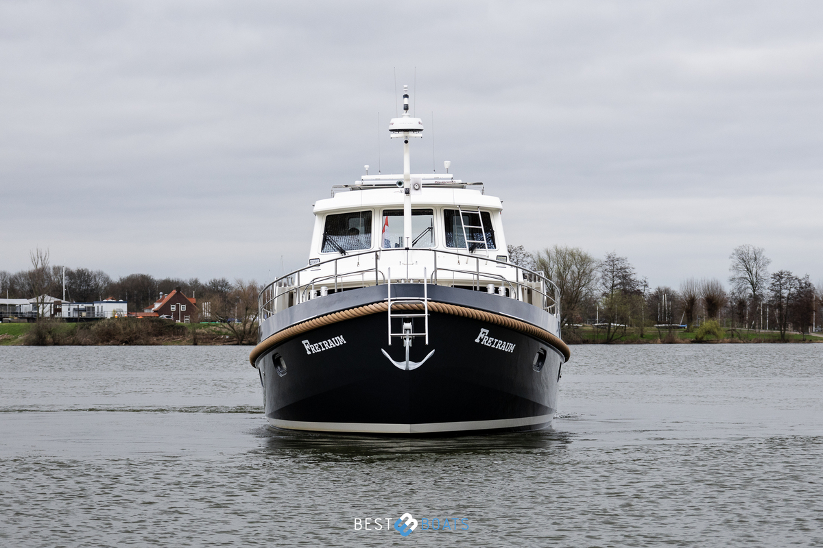 foto: 11 Linssen Grand Sturdy 500 AC Wheelhouse Long Top