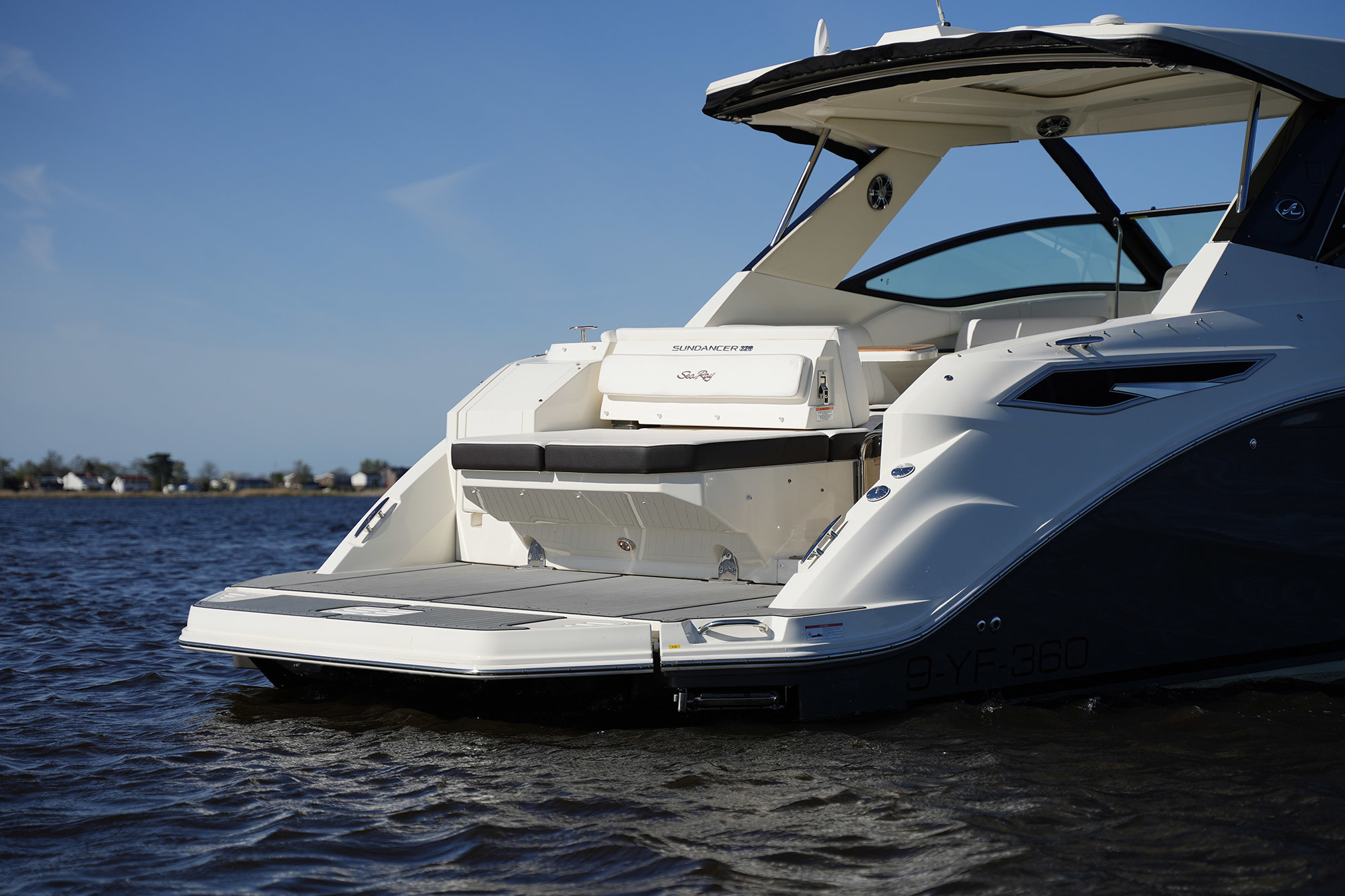 foto: 12 Sea Ray Sundancer 320