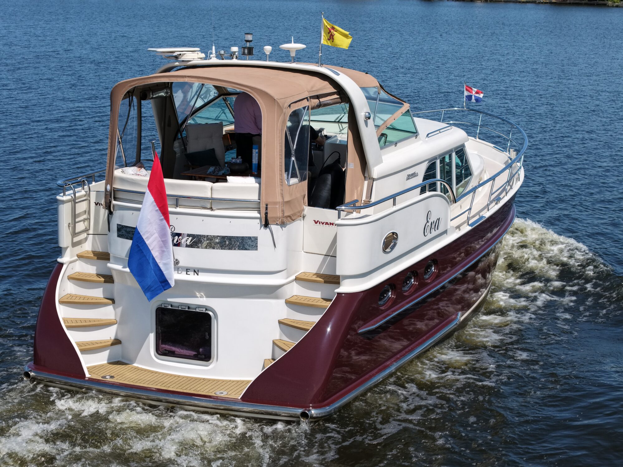 foto: 9 Vivante Vivante 42 AK