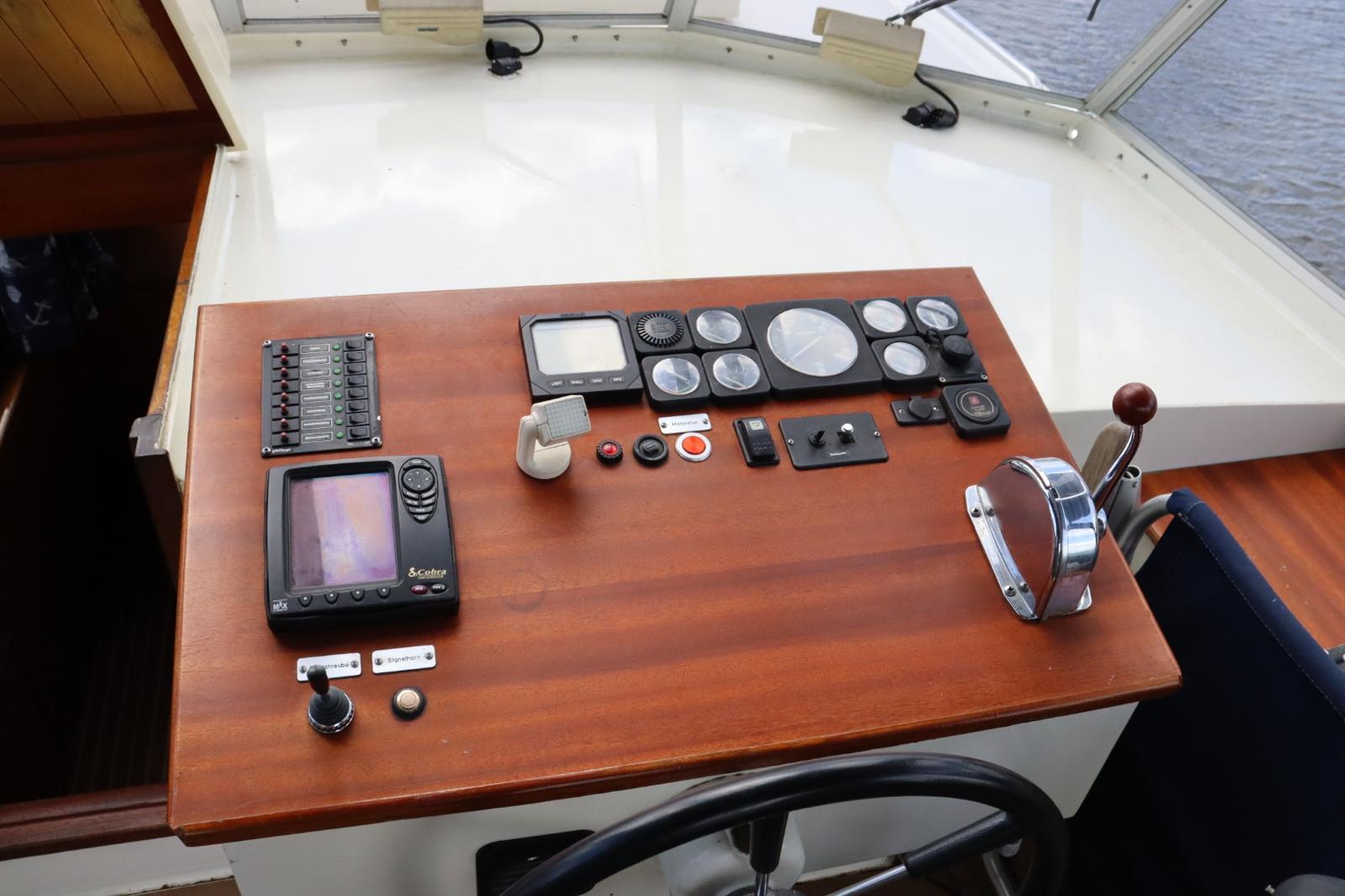 foto: 6 Ankertrawler 1140 AK