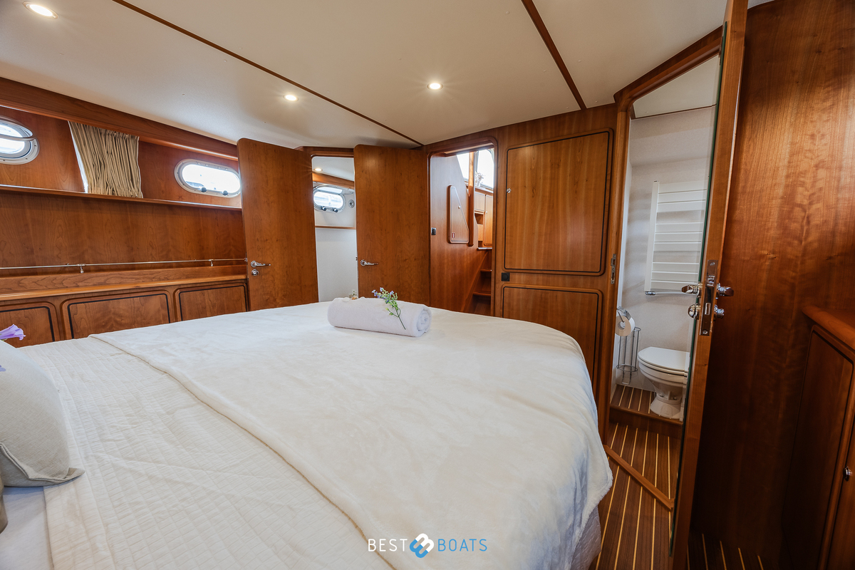 foto: 6 Linssen Grand Sturdy 470 AC Mark II Twin
