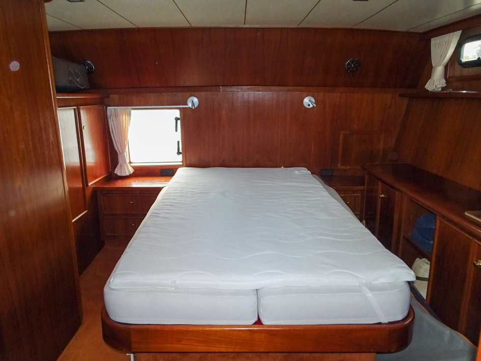 foto: 8 Vri-Jon Contessa 40