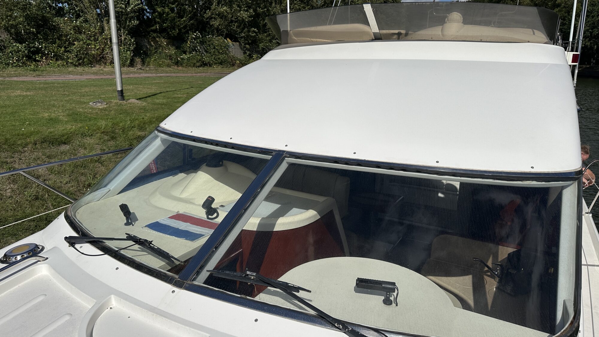 foto: 11 Fairline Fairline Phantom 40 Flybridge