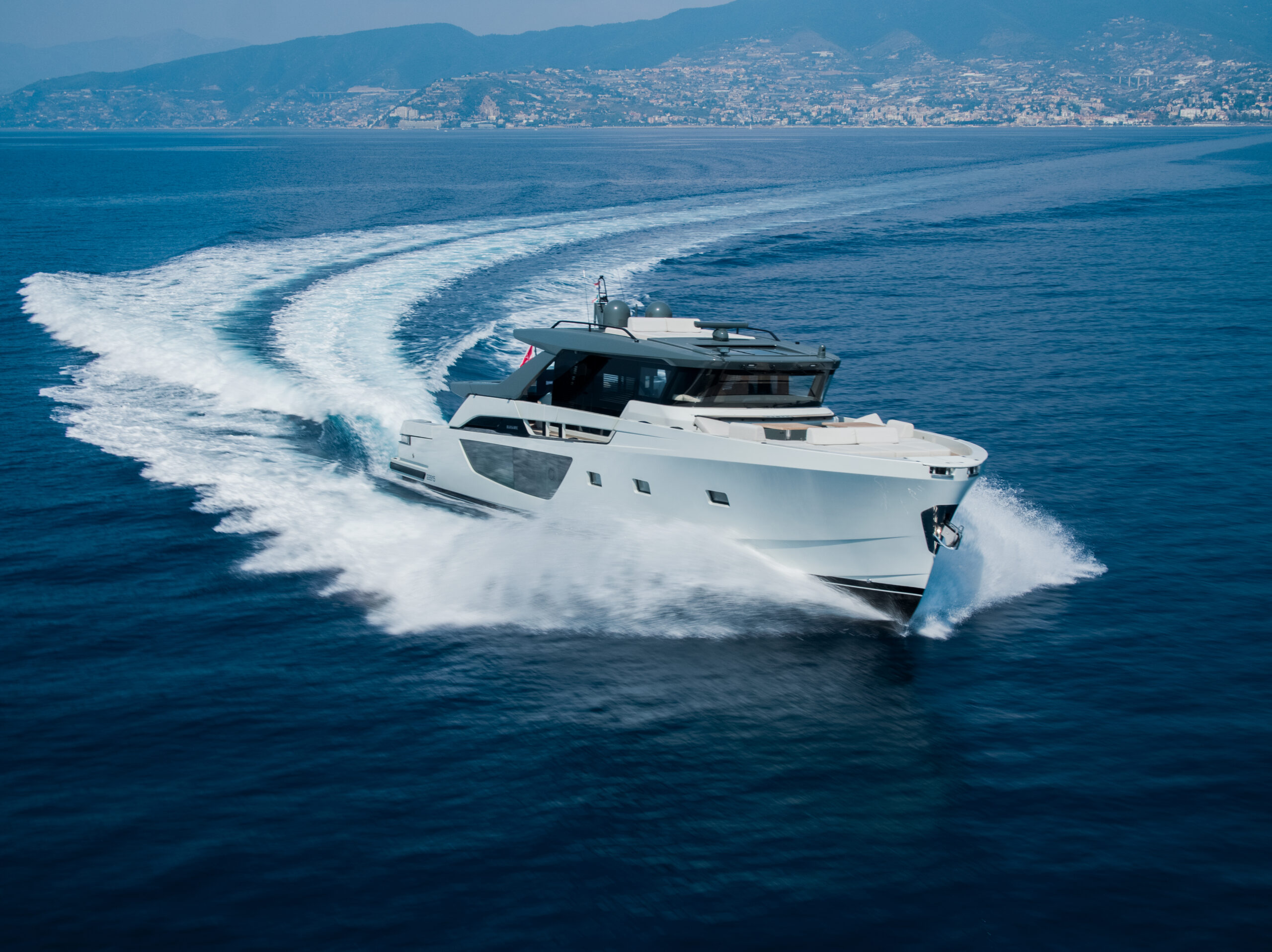 foto: 9 Bluegame BGX70 / BGX73