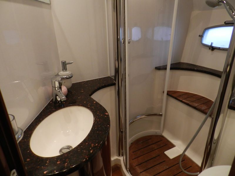 foto: 4 Fairline Targa 47 Gran Turismo