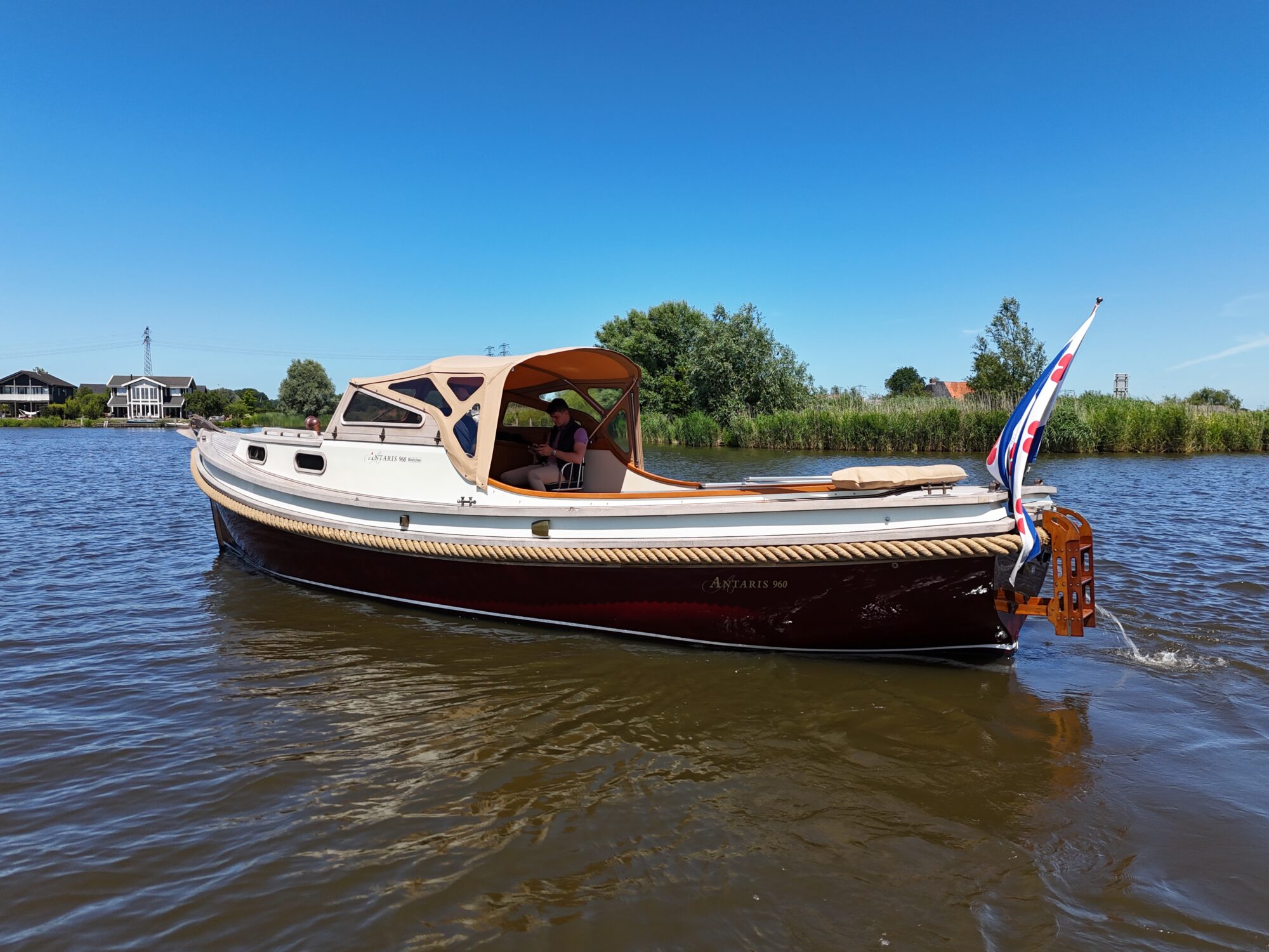 foto: 11 Antaris Antaris Windscheer 9.60 OK