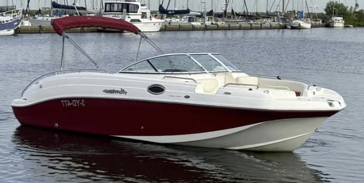 Hurricane 27 Sun Deck