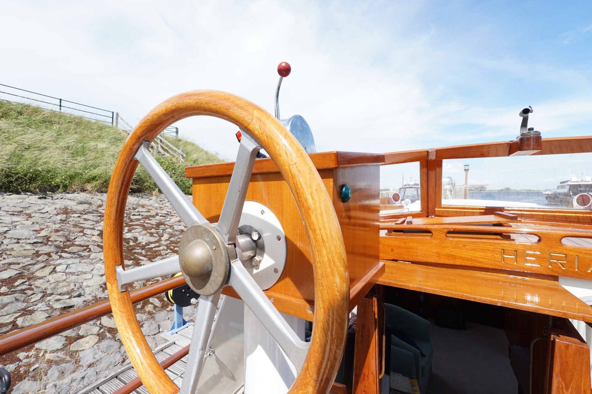 foto: 7 Gillissen Gillissen Rondspant Trawler 13.50 AK