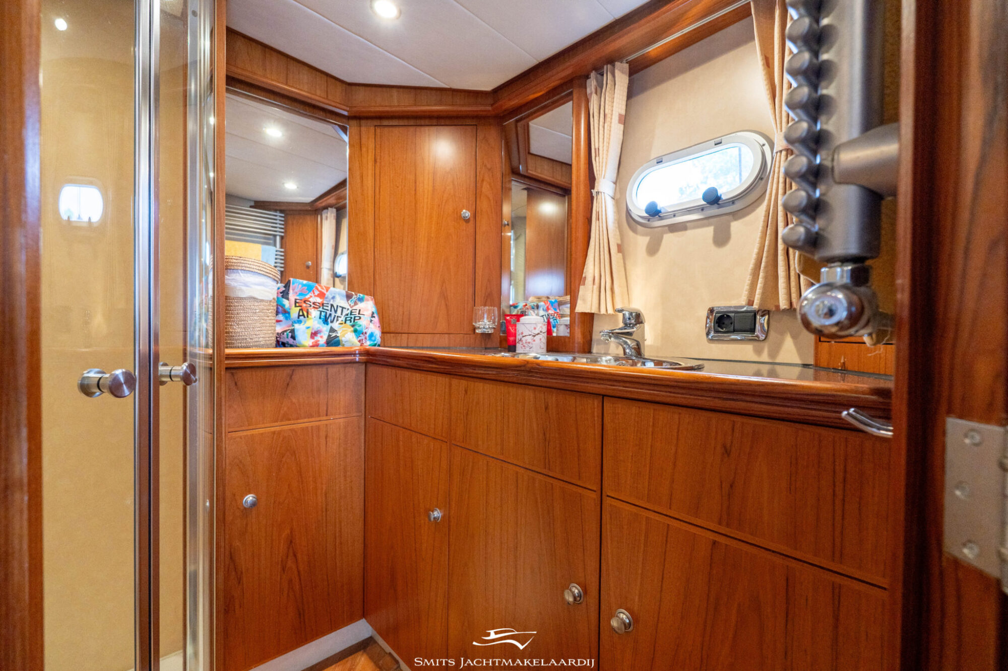 foto: 16 Van der Valk Valk Continental 15.50 Cabrio