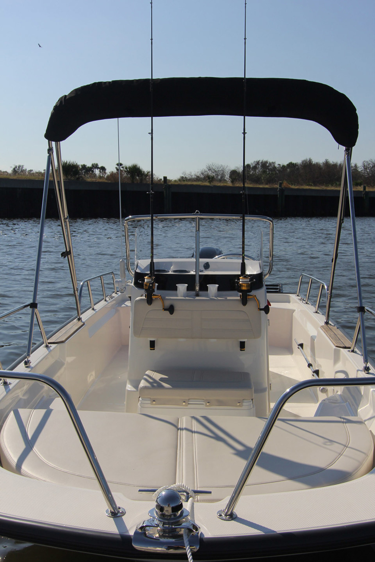 foto: 5 Boston Whaler 150 Montauk