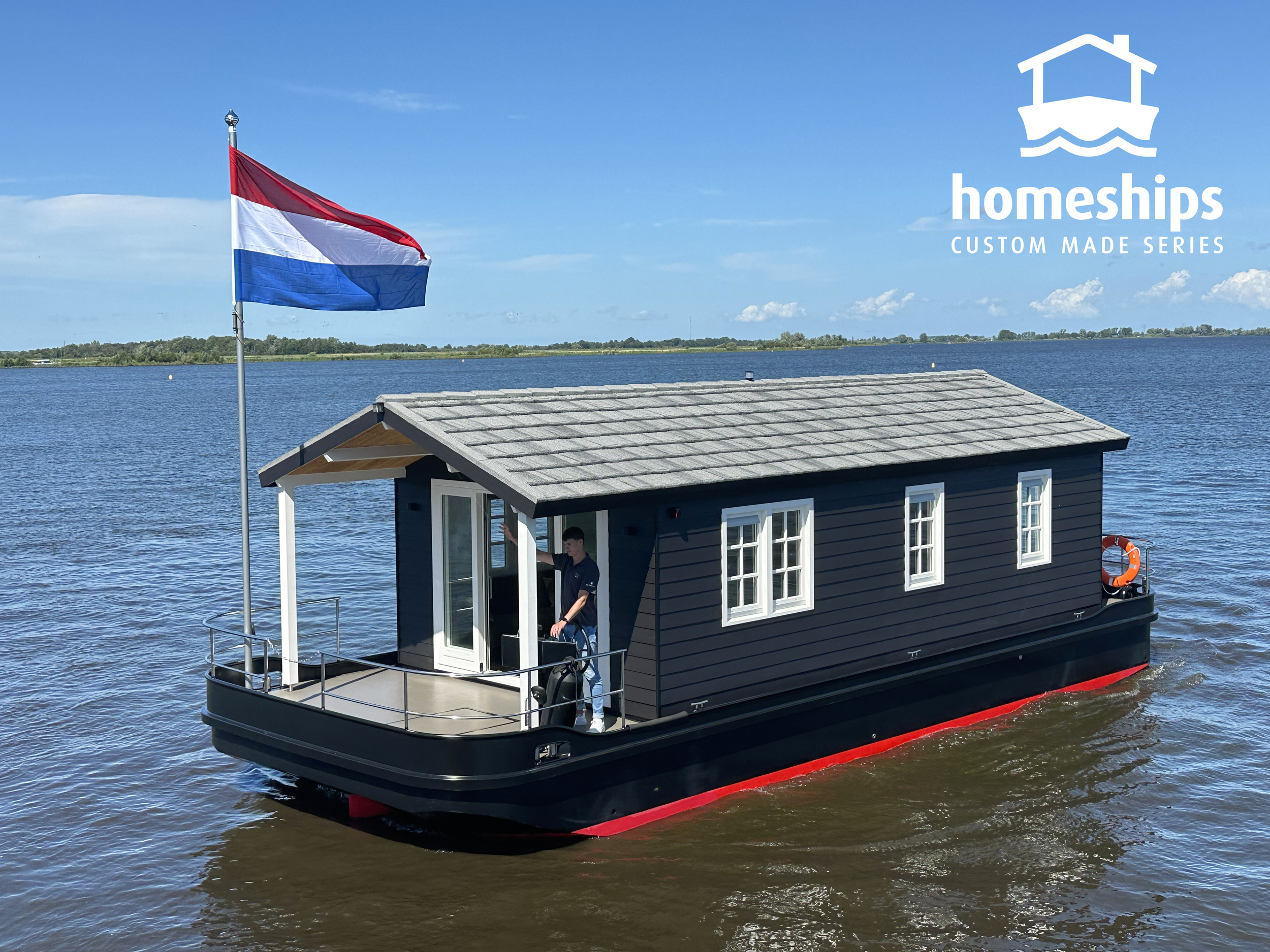 foto: 10 HOMESHIP VaarChalet 1250D Luxe Houseboat