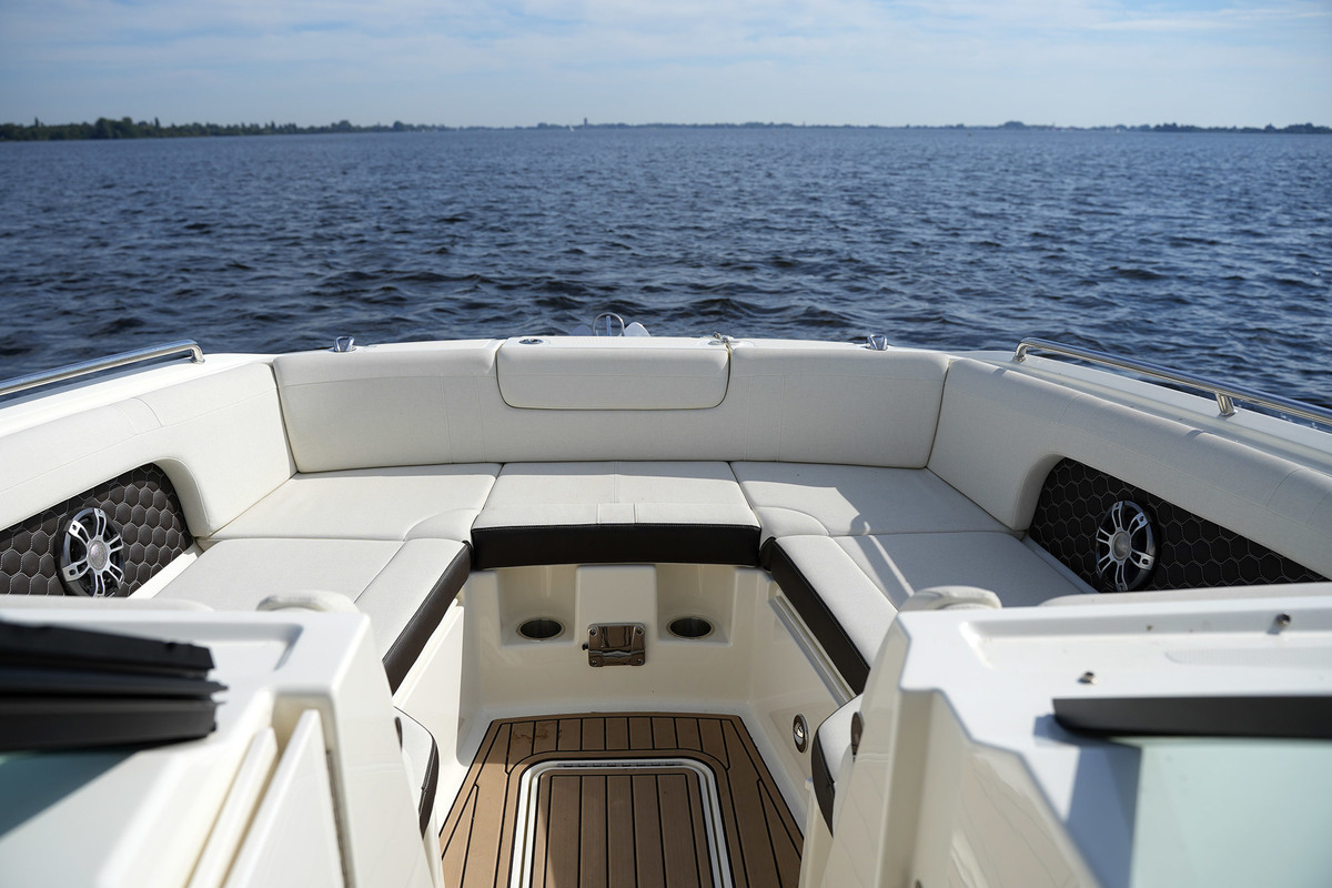 foto: 5 Sea Ray SDX 290 Outboard