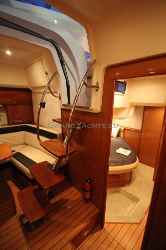 foto: 8 Prestige 42S