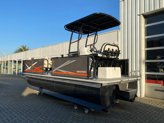 foto: 4 Funcruiser Pontoon 650