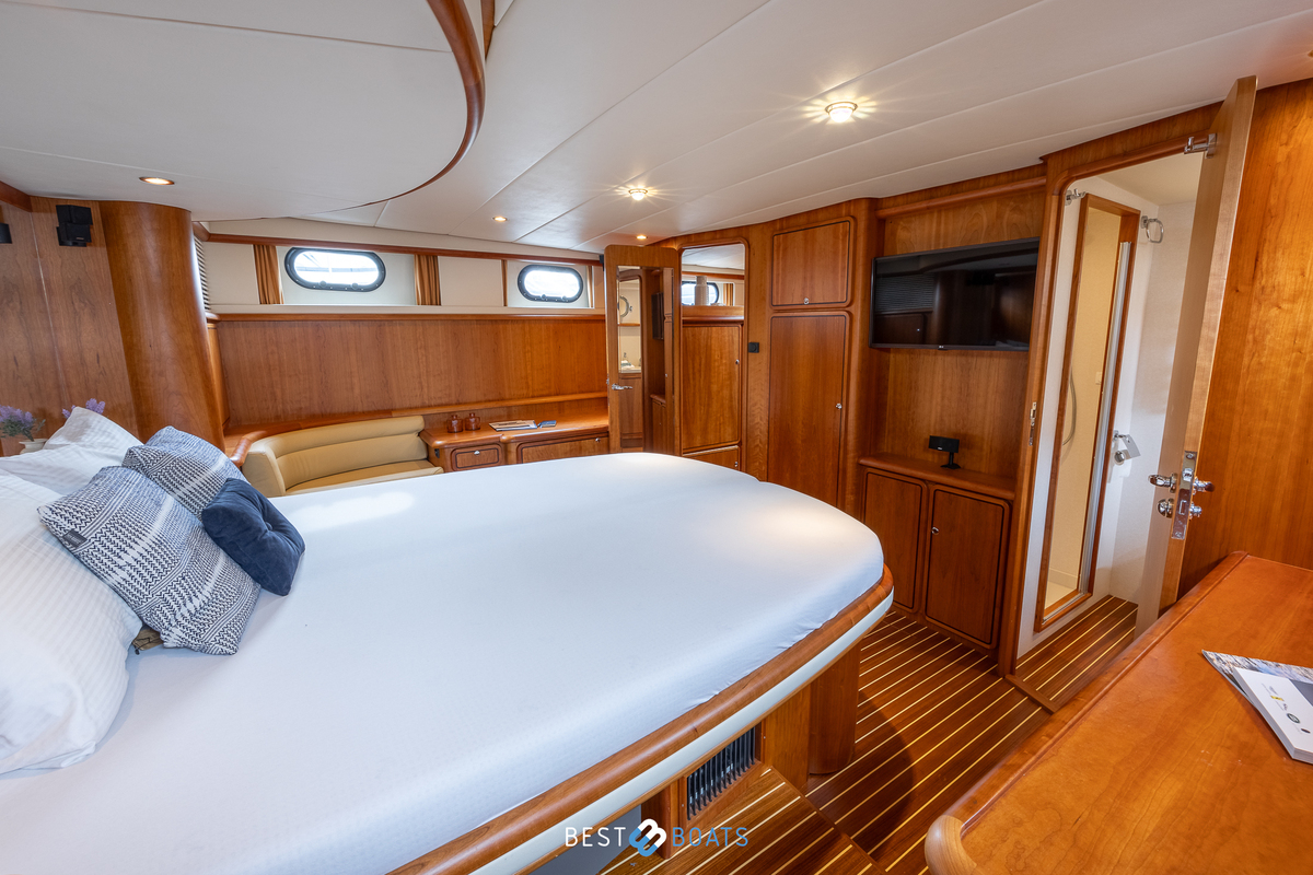 foto: 15 Linssen Grand Sturdy 500 AC Variotop 