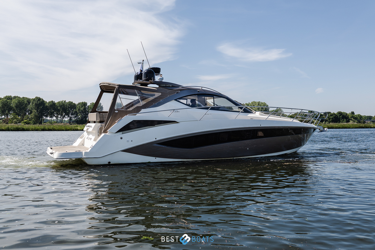 foto: 8 Galeon 385 HTS