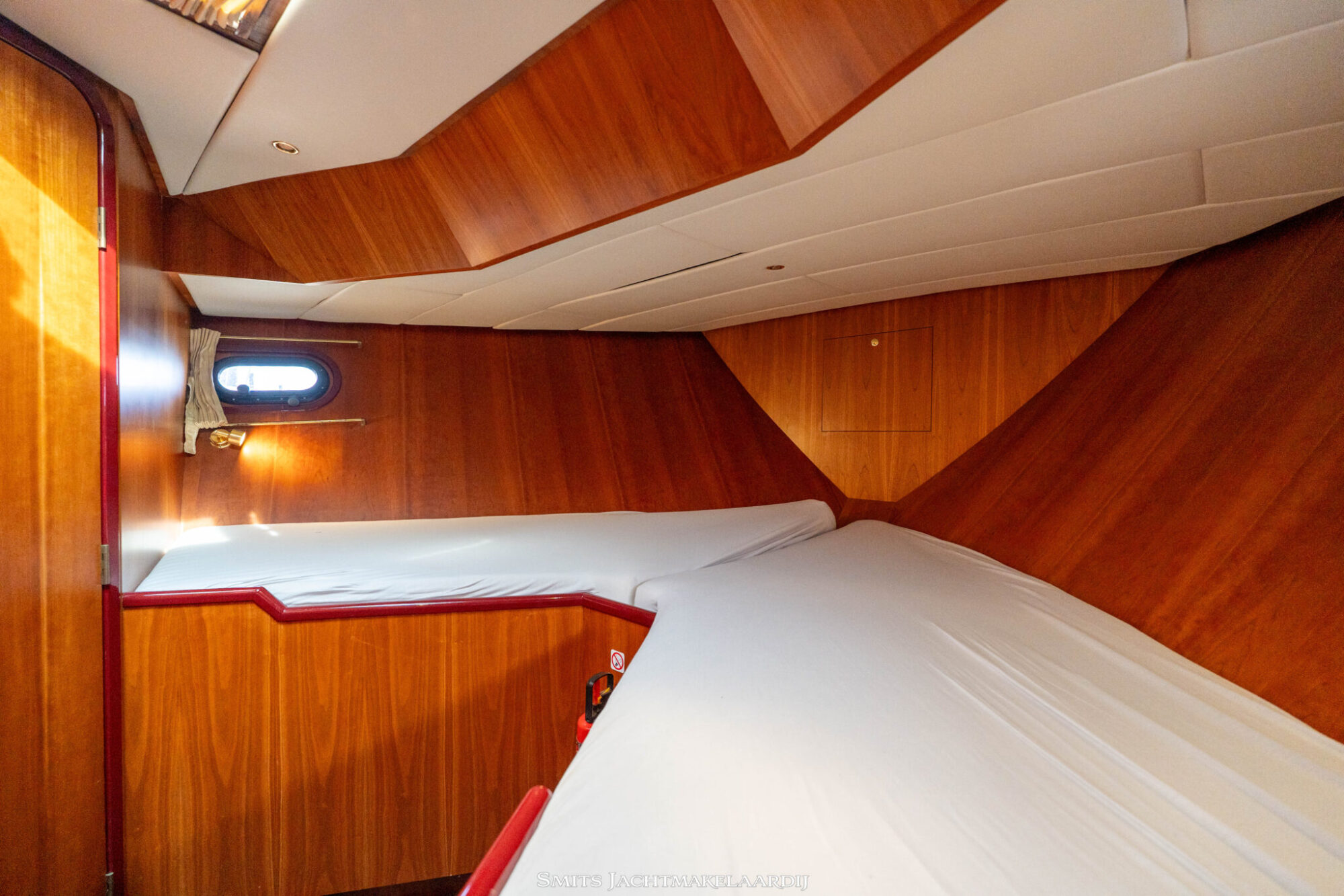 foto: 27 Pacific Pacific Allure 148 VS