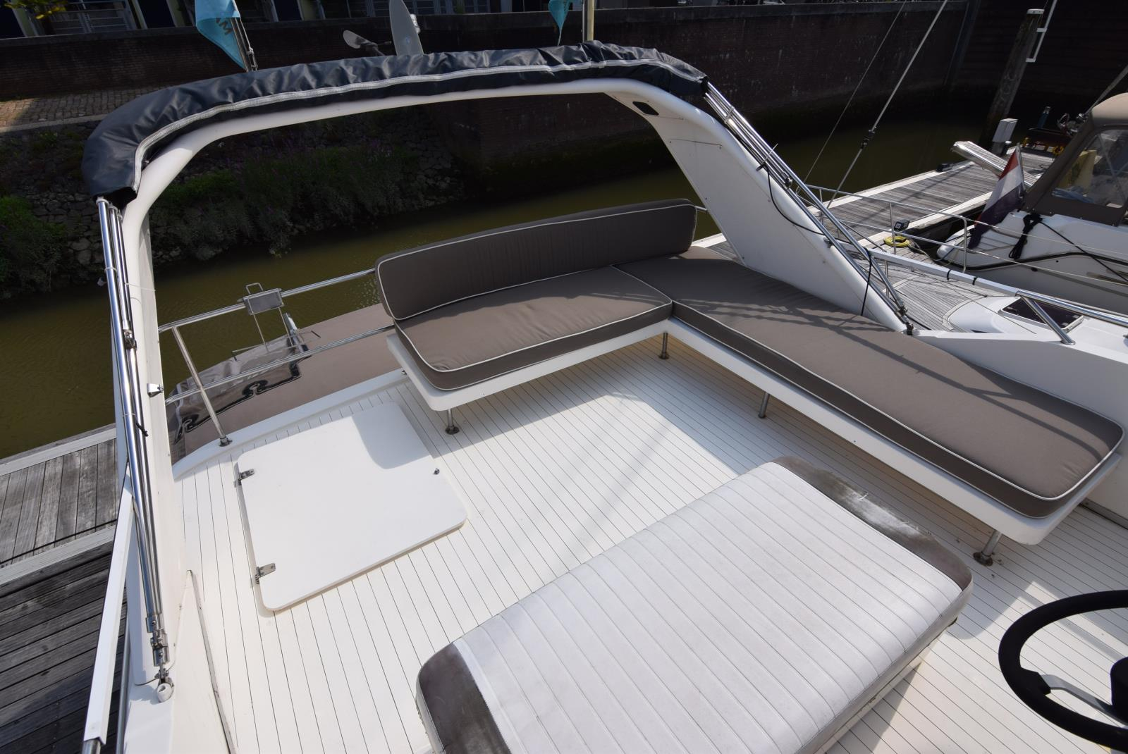 foto: 12 Princess 388 Flybridge