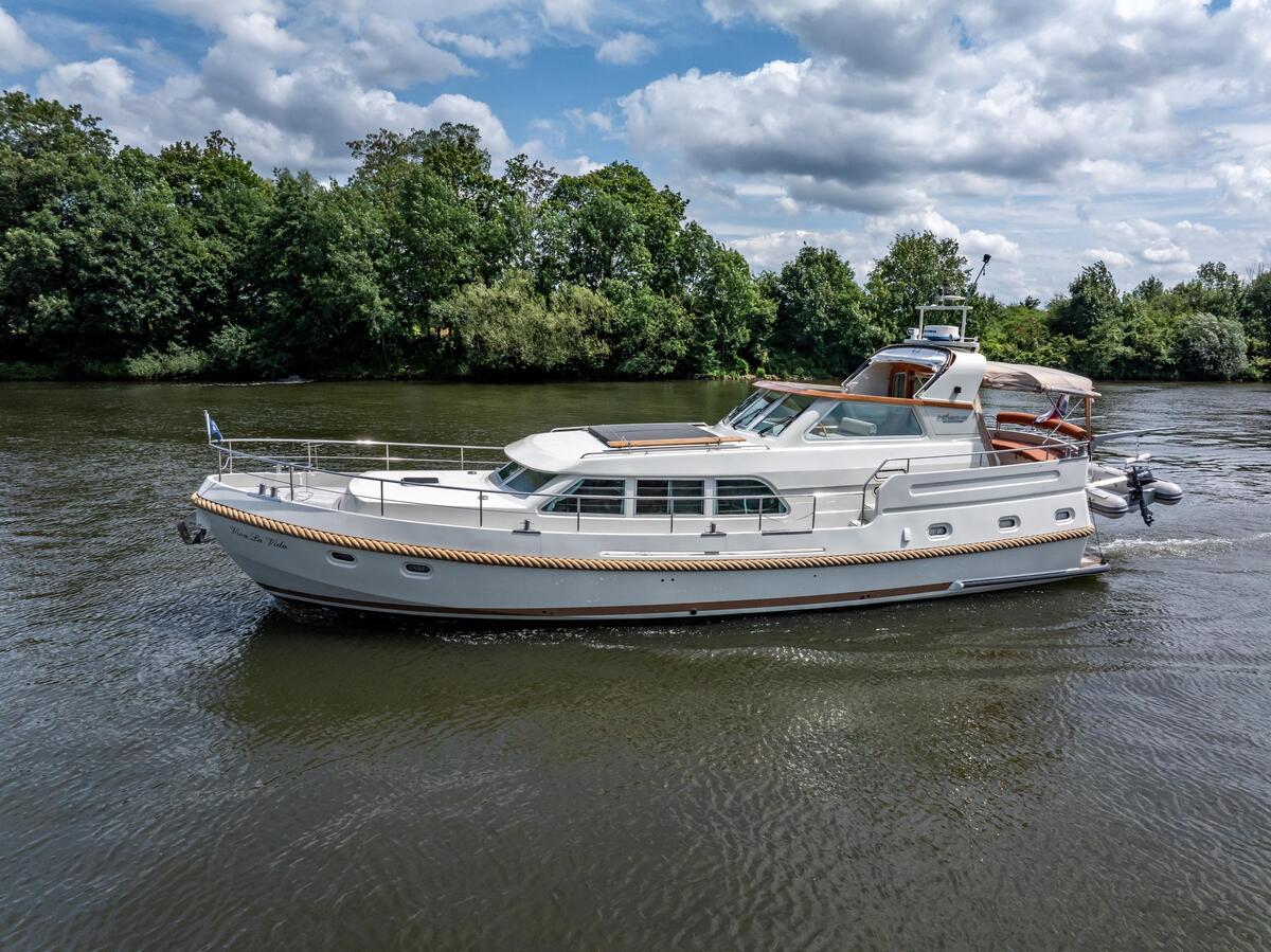 foto: 15 Linssen  Grand Sturdy 500 Variotop