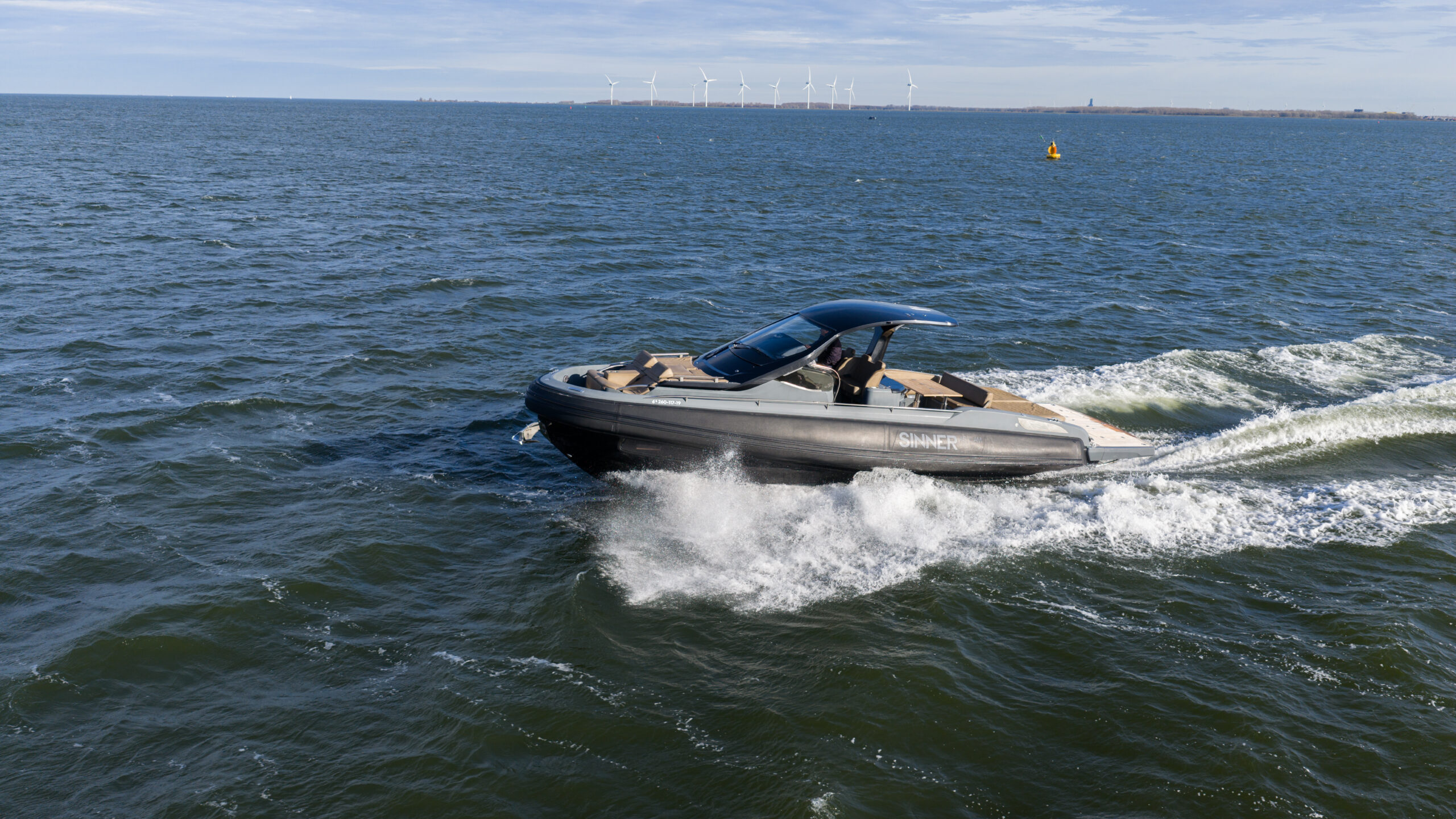 foto: 10 Sacs Rebel 40