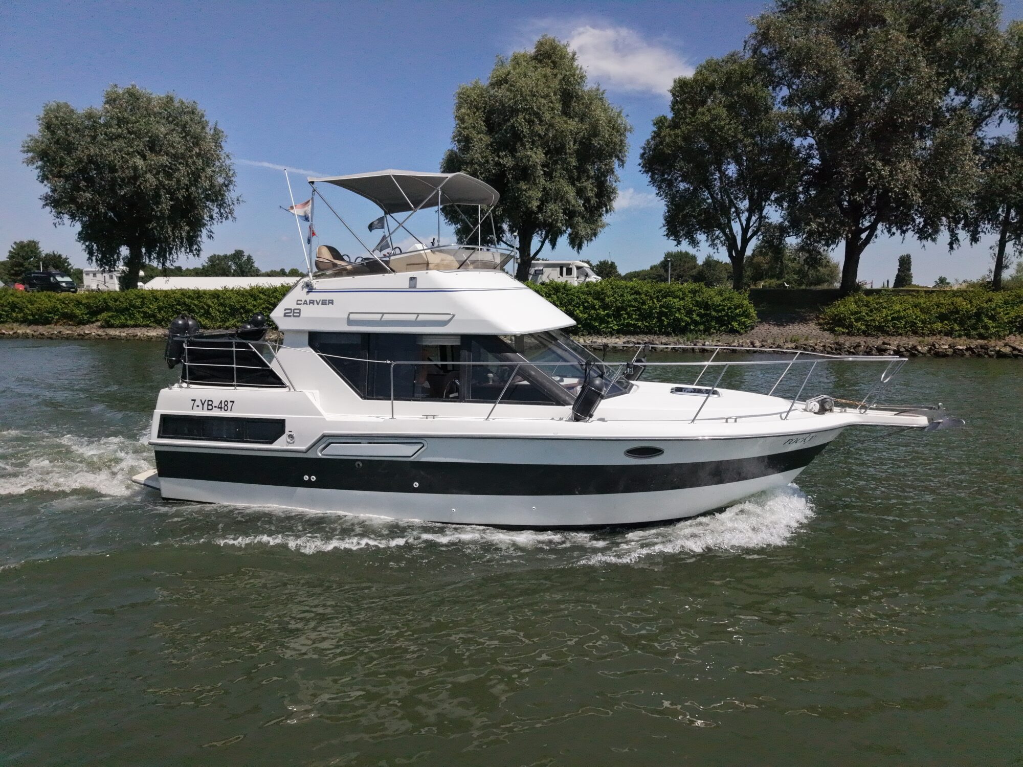 foto: 8 Carver Carver 28 Flybridge