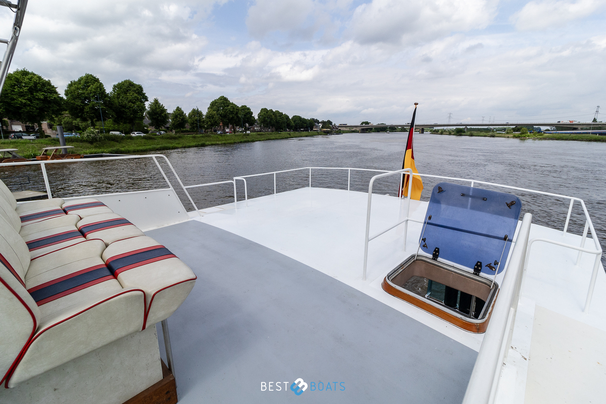 foto: 8 Mystere 19 meter