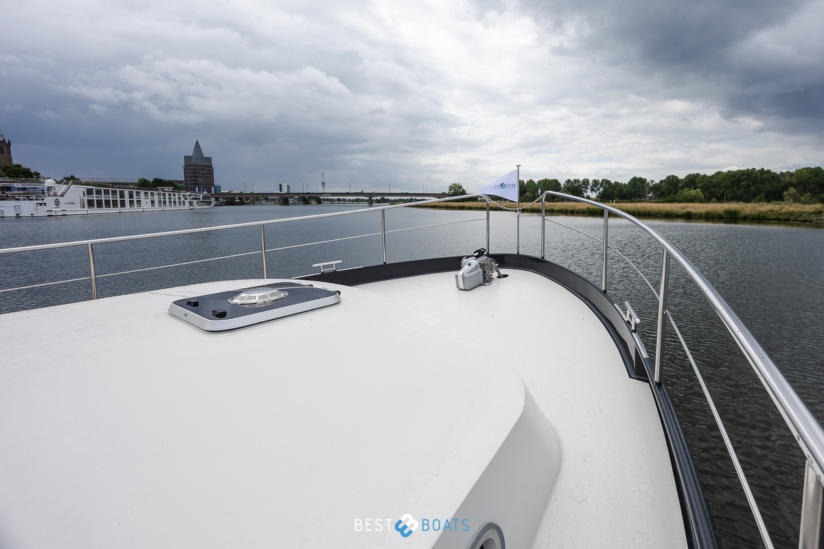 foto: 6 Linssen Grand Sturdy 40.9 AC