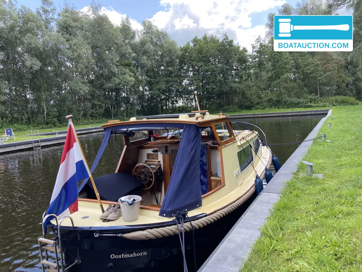 foto: 4 Kajuitsloep 740