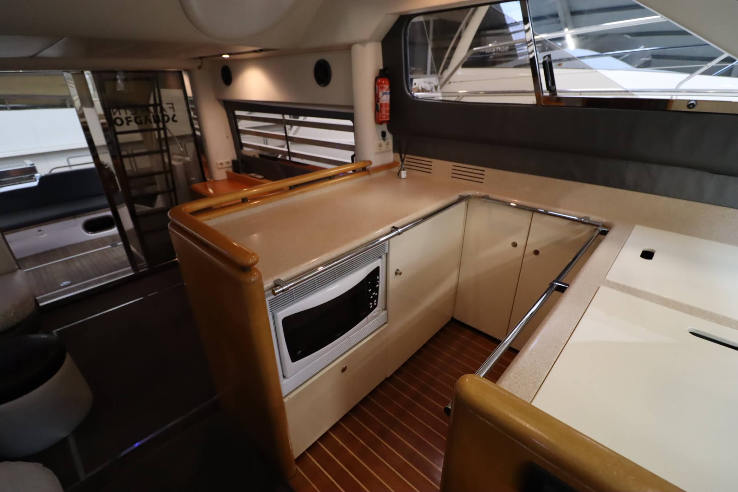 foto: 5 Fairline Squadron 50